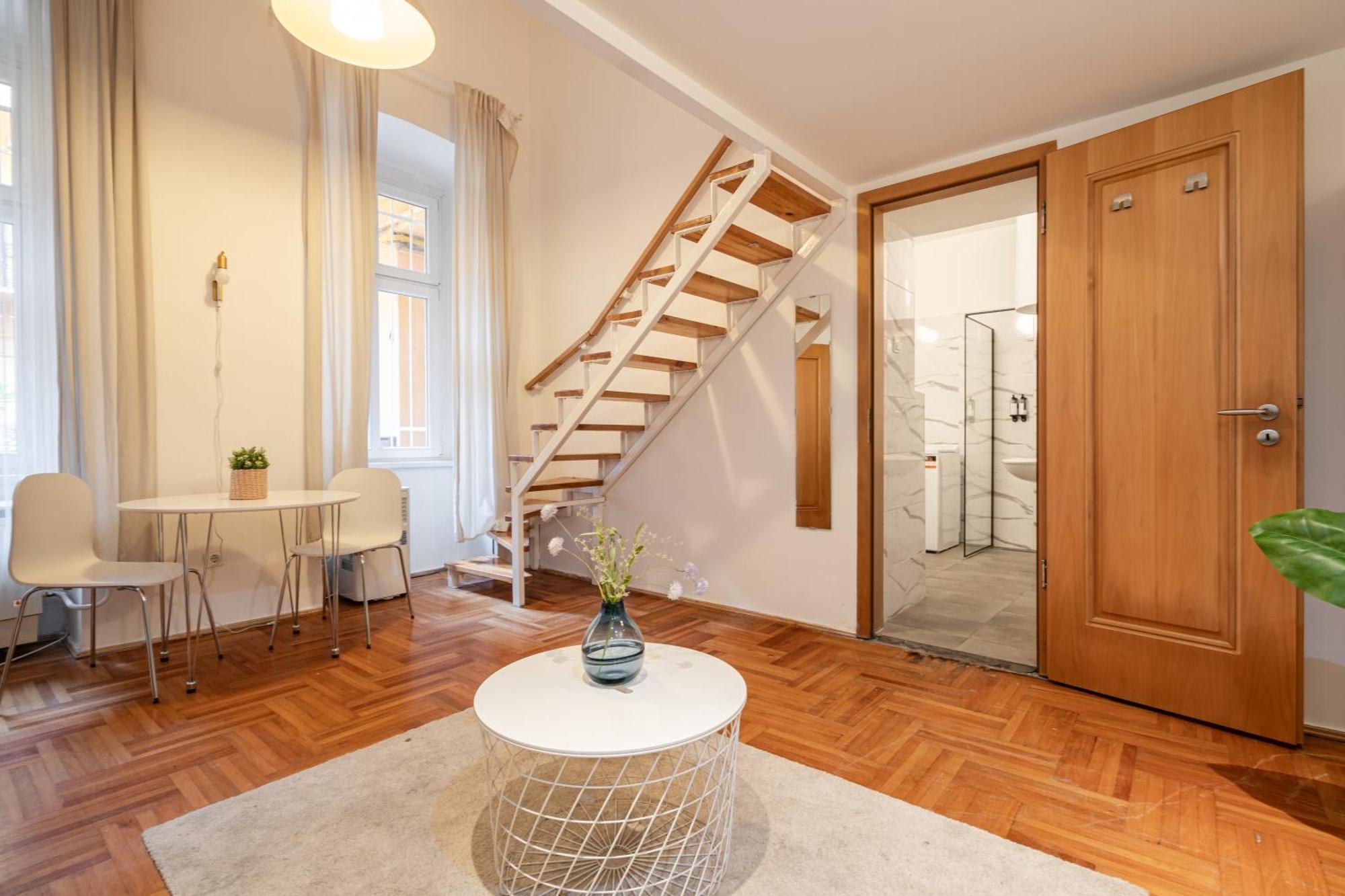 H9- Boutique Apartments, Best Location, By Bqa Будапеща Екстериор снимка